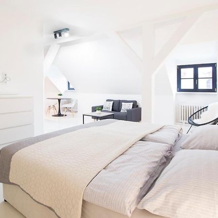 Апартаменты U Zlate Hvezdy Apartman Jungmann Литомержице Экстерьер фото